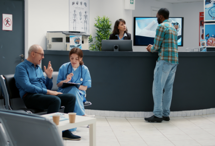 salle d'attente dans un centre médical